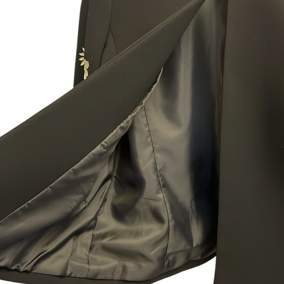 Tahari ASL Black Floral Embroidered Jacket 12 Flared Sleeve Lined Round Neckline - Picture 11 of 14